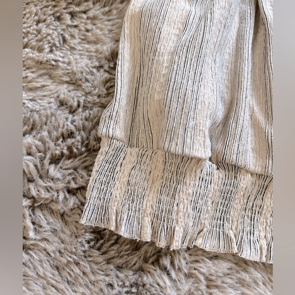 H&M Pinstriped Top M - Picture 6 of 9